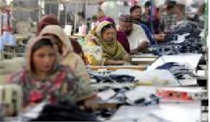 पाकिस्तान में 26 फीसदी महिला कामगार लॉकडाउन के कारण बेरोजगार