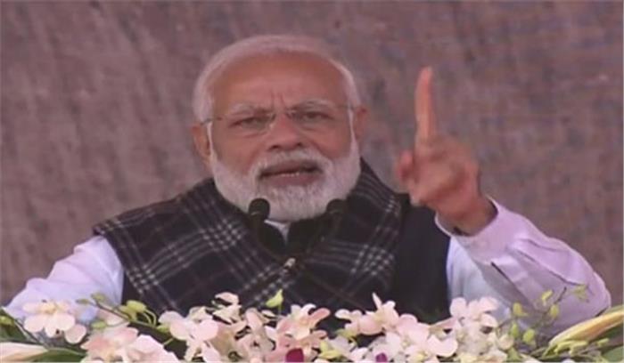 लंबित योजनाओं को पूरा करना प्राथमिकता: मोदी