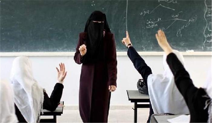 25 साल बाद फिलिस्तीनी शिक्षक  कुवैत लौटे