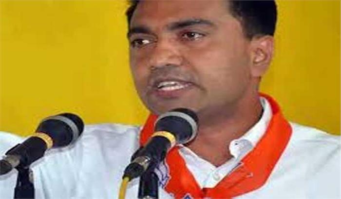 सावंत ने शिक्षक दिवस पर राधाकृष्णन को दी श्रद्धांजलि सावंत ने शिक्षक दिवस पर राधाकृष्णन को दी श्रद्धांजलि