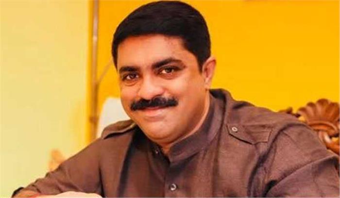 पर्रिकर शैली की राजनीतिक खत्म हो गई है : सरदेसाई