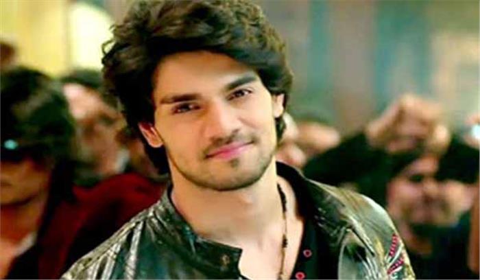 स्वतंत्रता का सही अर्थ माता-पिता के साथ समय बिताना: सूरज पांचोली