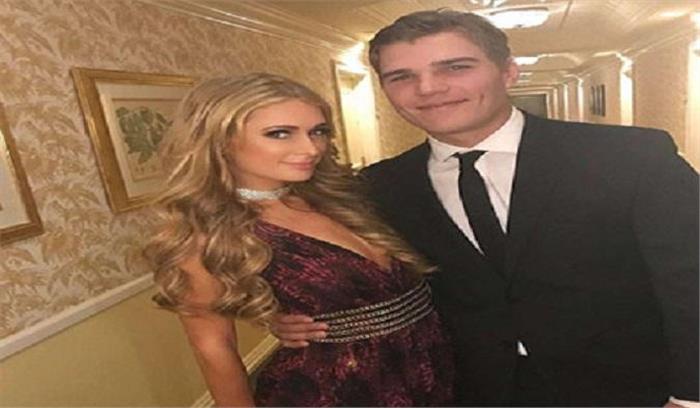 पेरिस हिल्टन ने प्रेमी क्रिस के साथ छुट्टियां बिताई  ​​​​​​​