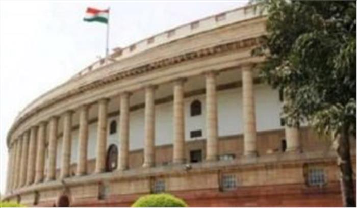 लोकसभा में 4 नए सदस्यों ने शपथ ली लोकसभा में 4 नए सदस्यों ने शपथ ली