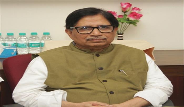 पर्रिकर ने गोवा को त्याग दिया : कांग्रेस