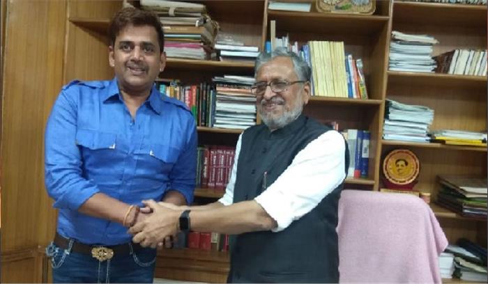 सुशील मोदी से मिले रवि किशन