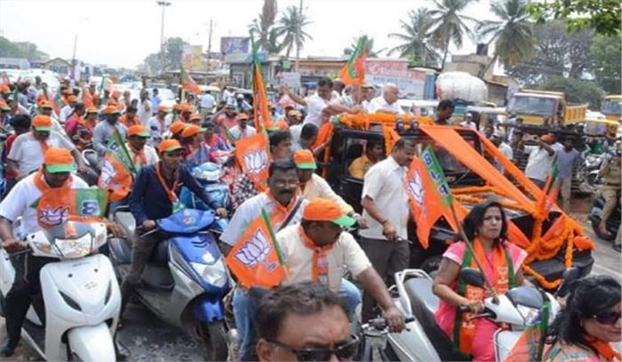 राजग के संकल्प रैली में भाग लेने पटना पहुंचने लगे लोग