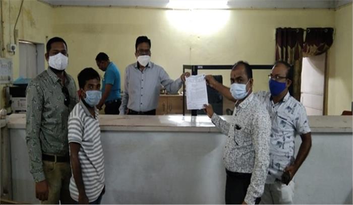 पुरानी पेंशन बहाली के लिए मुख्यमंत्री एवं राज्यपाल के नाम सौंपा गया ज्ञापन