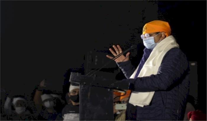 40 लोगों की शहादत हो चुकी, केंद्र वापस ले तीनों कृषि कानून : केजरीवाल