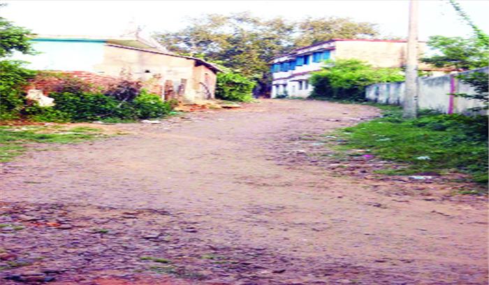 शाम होते ही अंधेरे में डूब जाता है जनकपुर