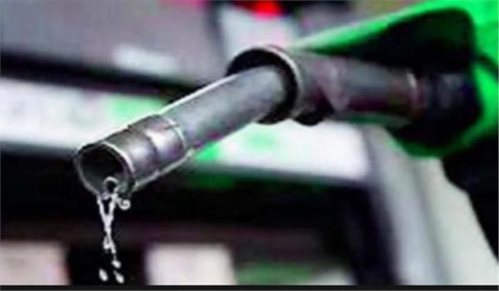 दिल्ली और मुंबई के बाद चेन्नई में भी बढ़ी पेट्रोल की कीमतें 