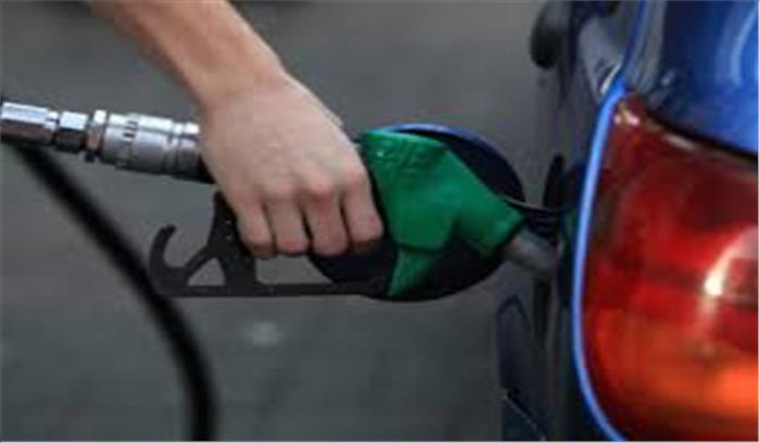 पेट्रोल थमा, डीजल के दामों में महंगाई जारी पेट्रोल थमा, डीजल के दामों में महंगाई जारी