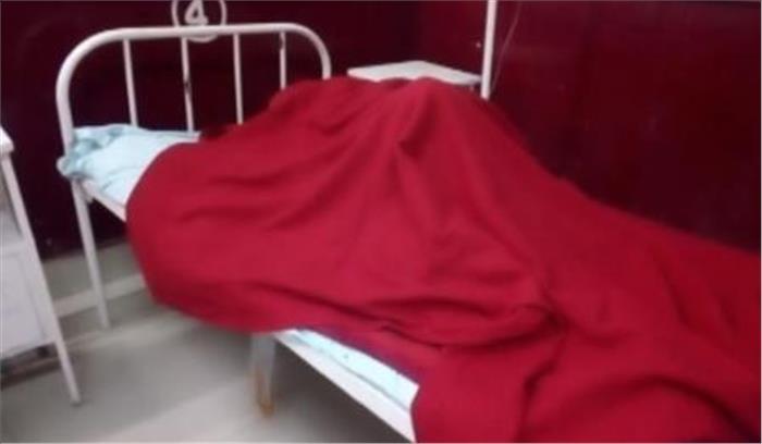 विक्षिप्त व्यक्ति मालगाड़ी के टैंकर पर चढ़ा, घायल युवक अस्पताल में भर्ती ​​​​​​​