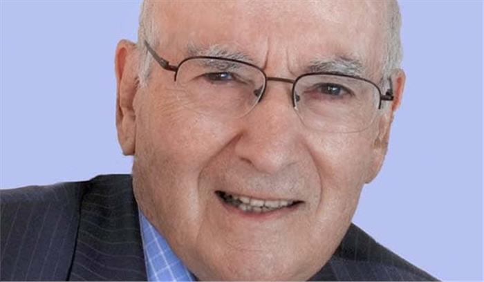 प्रेसिडेंशियल अवार्ड मिलने पर फिलिप कोटलर ने पीएम मोदी को दी बधाई प्रेसिडेंशियल अवार्ड मिलने पर फिलिप कोटलर ने पीएम मोदी को दी बधाई