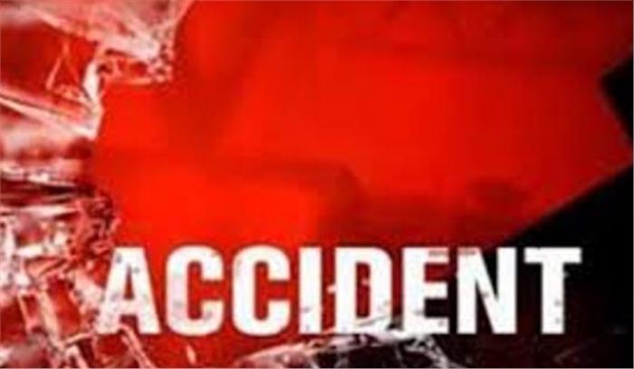 कन्नौज में श्रद्धालुओं से भरी बस में ट्रक ने मारी टक्कर, 30 घायल