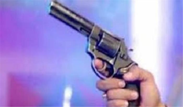 पीलीभीत में दिवाली के पटाखों के बीच फायरिंग में युवक की मौत