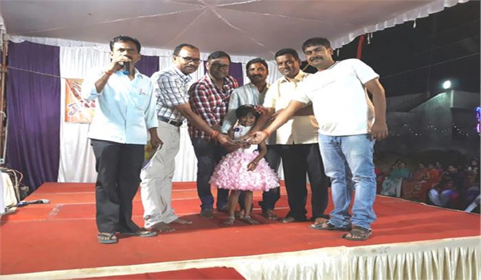 लहरौद में डीजे के धुन पर बच्चों ने दी प्रस्तुति