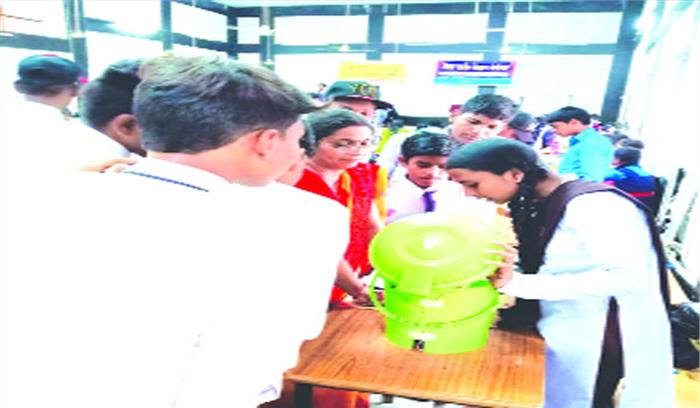 पिथौरा के मॉडल राज्य स्तरीय विज्ञान मेले राष्ट्रीय सम्मान के लिए चयन