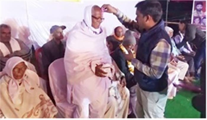 राज-गौरा महोत्सव में सेवानिवृत्त कर्मचारियों को किया गया सम्मानित