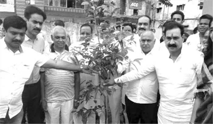 पौधरोपण का अभियान पर्यावरण सुधार के लिए क्रांतिकारी पहल