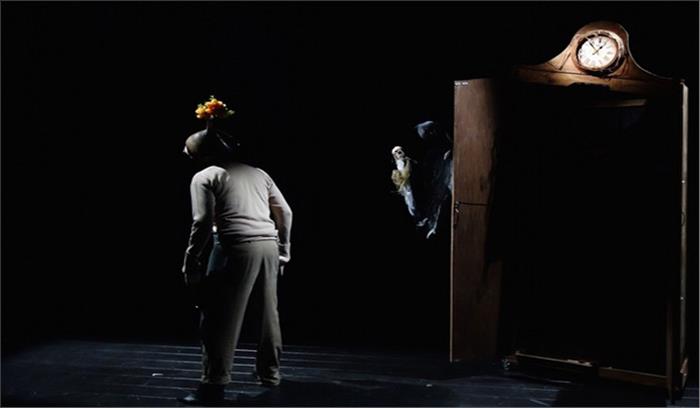 लाइट और तकनीकि की खूबसूरत प्रस्तुति तिकिना