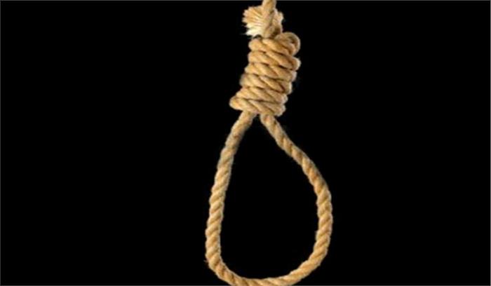 पलम्बर ने फांसी लगाकर की आत्महत्या​​​​​​​