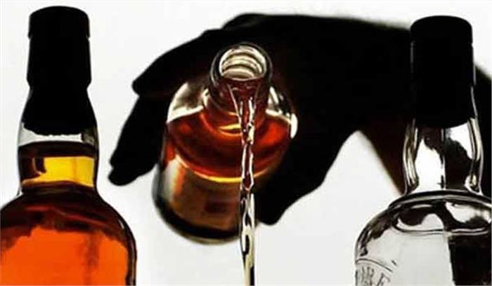 फरार आरोपियों के खिलाफ गैर जमानती वारंट जारी