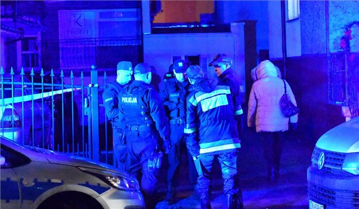 पोलैंड : आग में झुलसने से 5 लोगों की मौत