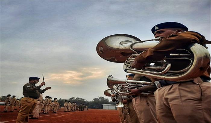 पुलिस परेड ग्राउंड में आधा घंटे का होगा मुख्य समारोह ध्वजारोहण के बाद केवल राज्यपाल का भाषण