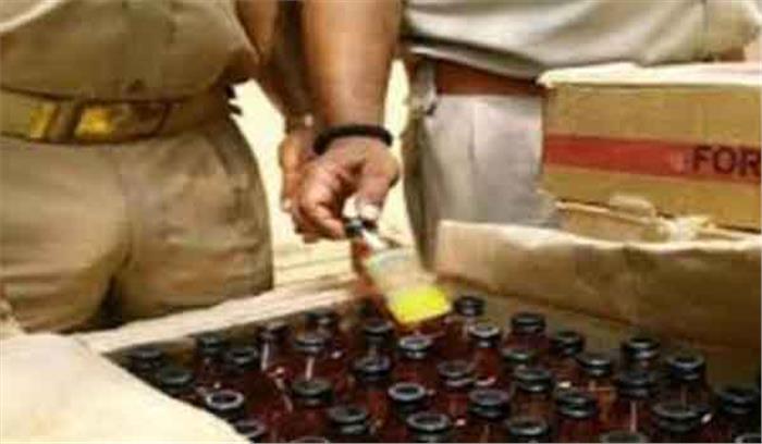 झांसी में शराब अड्डे पर छापे के दौरान आबकारी टीम पर हमला