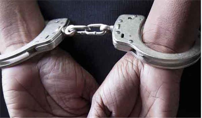 राज्य लोक सेवा आयोग के 12 अधिकारियों को गिरफ्तार किया