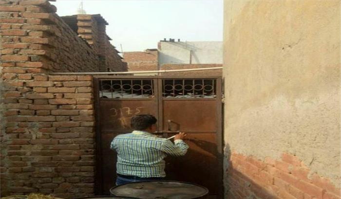 तेजाब गोदाम और जीन्स रंगाई फैक्ट्री को प्रशासन ने किया सील 