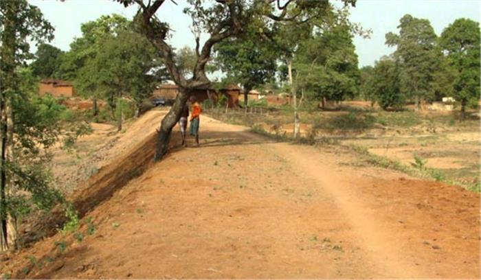 गांवों के लोगों को अपने विकास की जिम्मेदारी खुद लेनी होगी: नायक