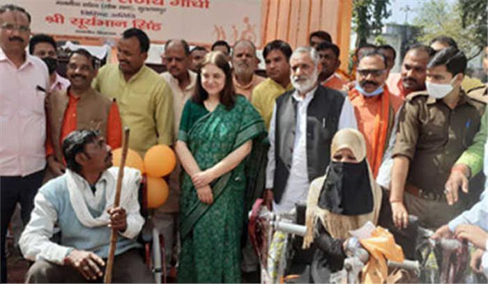 राजनीतिक जीवन में सबसे ज्यादा मदद की दिव्यांगों की : मेनका राजनीतिक जीवन में सबसे ज्यादा मदद की दिव्यांगों की : मेनका