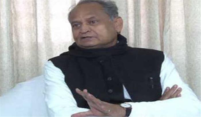 राजनीति को रसातल में ले जा रहे हैं अमित शाह