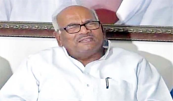 राजनीति में बेवजह के मुद्दों को उठाने का कोई मतलब नहीं : नारायण​​​​​​​