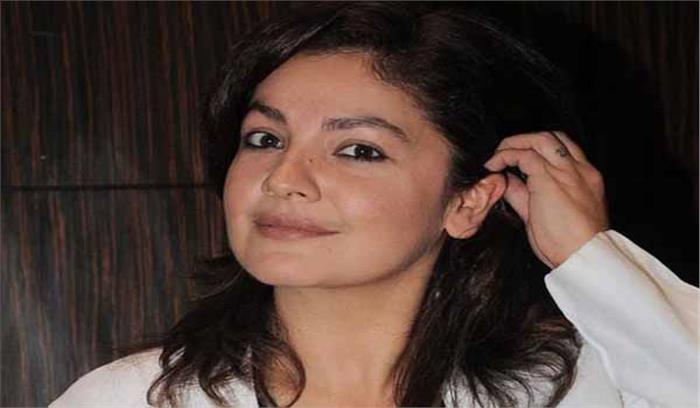 शराब से जूझने की अपनी जंग को किताब की शक्ल देंगी  पूजा भट्ट