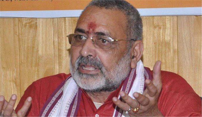 जनसंख्या नियंत्रण कानून का मुद्दा गरमाया, अजमल के बयान पर भड़के गिरिराज