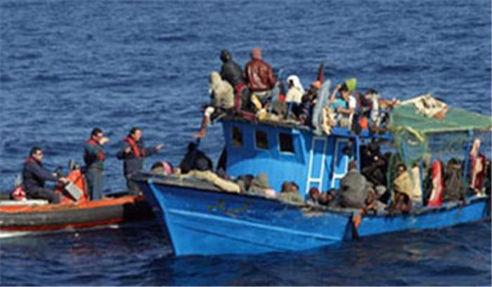 गुजरात: सात मछुआरों सहित नाव लापता