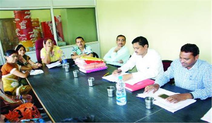 आवास योजना में नपा कर्मियों पर अवैध उगाही का आरोप