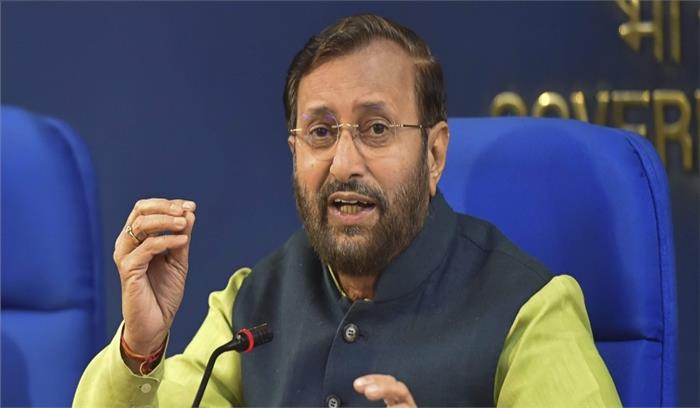 डॉक्टरों को गरीब लोगों के लिए जेनरिक दवाओं को लिखना चाहिए: जावडेकर