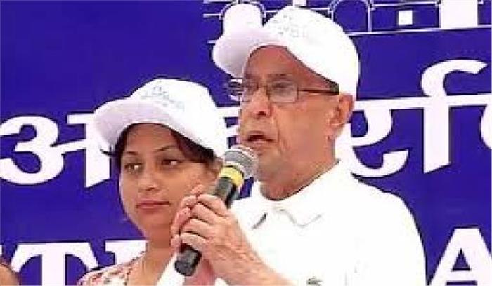 सभी भारतीय योग को बनाएं  अपनी आदत : प्रणब मुखर्जी​​​​​​​