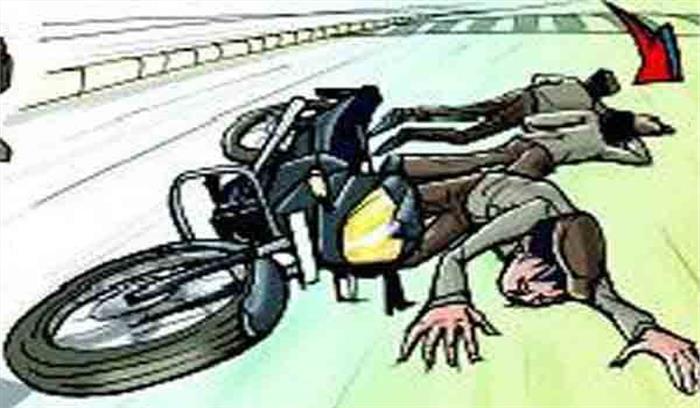 प्रतापगढ़: सड़क दुर्घटना में मोटरसाइकिल सवार चाचा-भतीजे की मृत्यु