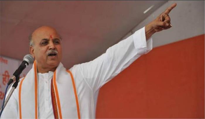 तोगड़िया का आमरण अनशन, मोदी और आरएसएस पर बोला हमला