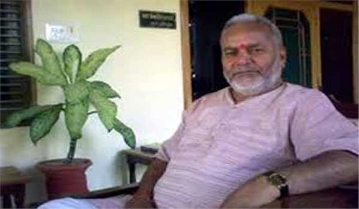 चिन्मयानंद से उनका साधु-पद छीना जाएगा 