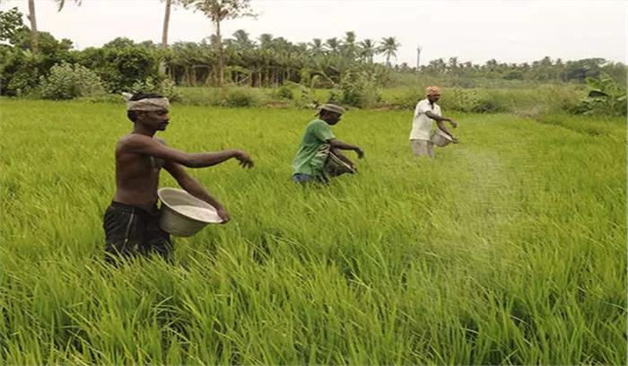 वर्तमान विकास दर से 2022 तक किसानों की आय नहीं होगी दोगुनी :सरकार