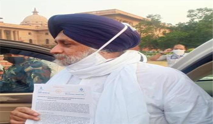 राष्ट्रपति से मिले अकाली नेता, कृषि विधेयकों पर हस्ताक्षर न करने की लगाई गुहार