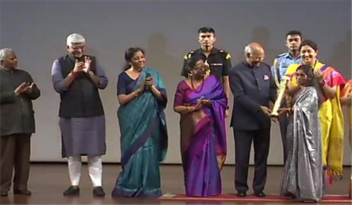 मुंगेर की मशरूम महिला वीणा देवी को मिला नारी शक्ति सम्मान