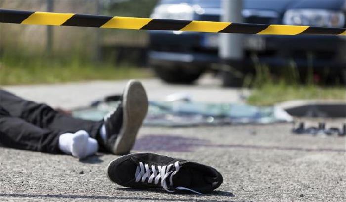 वैन के चपेट में आने से बच्चे की मौत