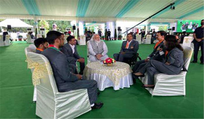 प्रधानमंत्री ने स्वच्छता अभियान के लिए रिलायंस, टाटा समूह को सराहा